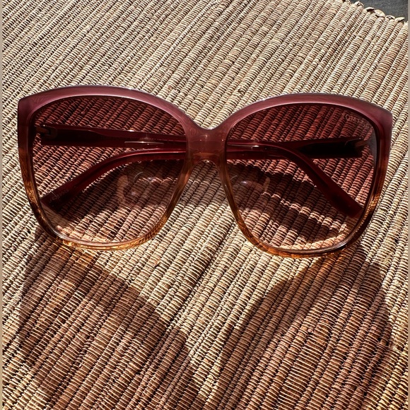 Tom Ford Sunglasses - Picture 1 of 5